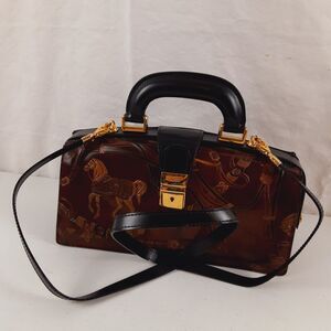 Calja Vera Pelle Equestian Leather Top Handle Satchel With Locking Push Tab &Key